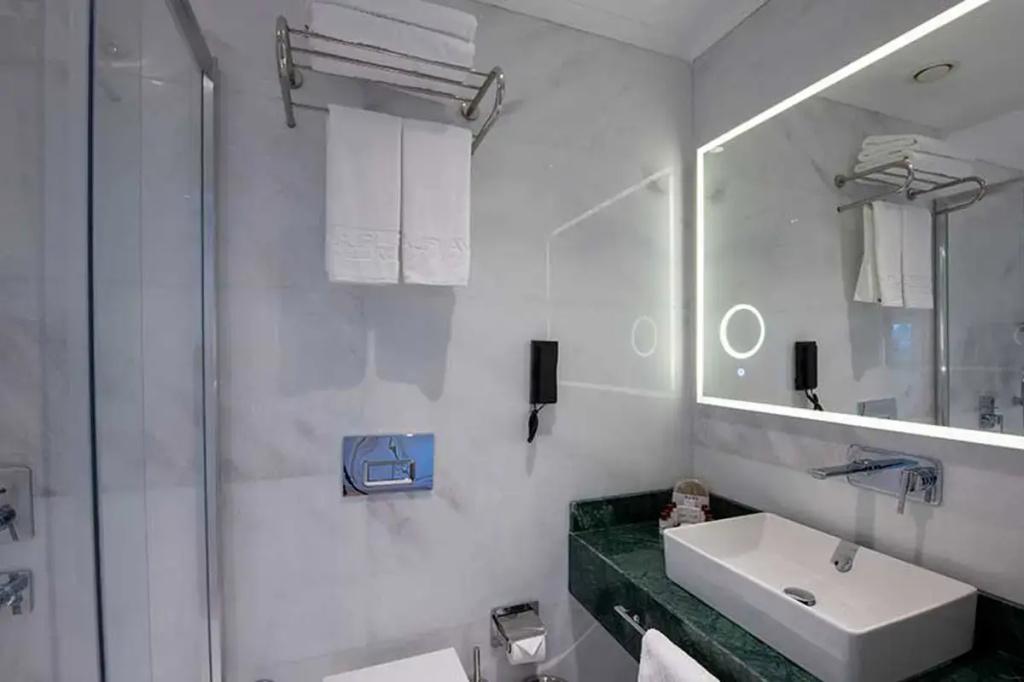 Superior Double room with sea view (twin beds)