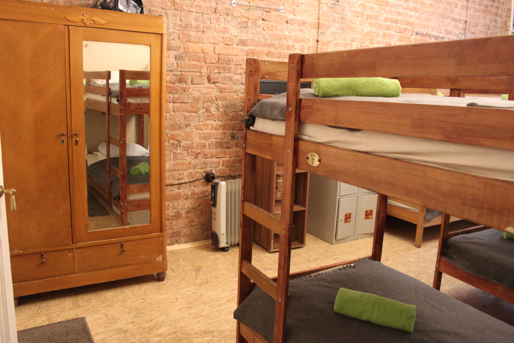 Old apartment. Хостел олд флэт санкт-петербург на невском 139. Old flat 2 отель санкт-петербург. Old flat отель санкт-петербург. Old flat.