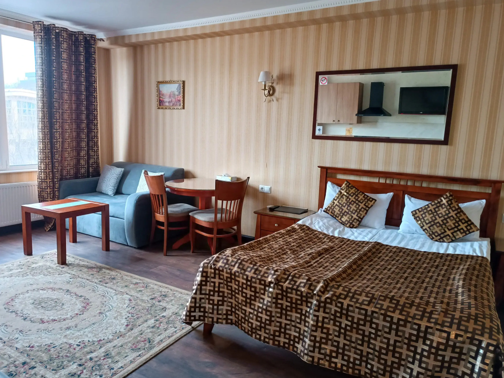 Superior Double Studio with balcony (full double bed)