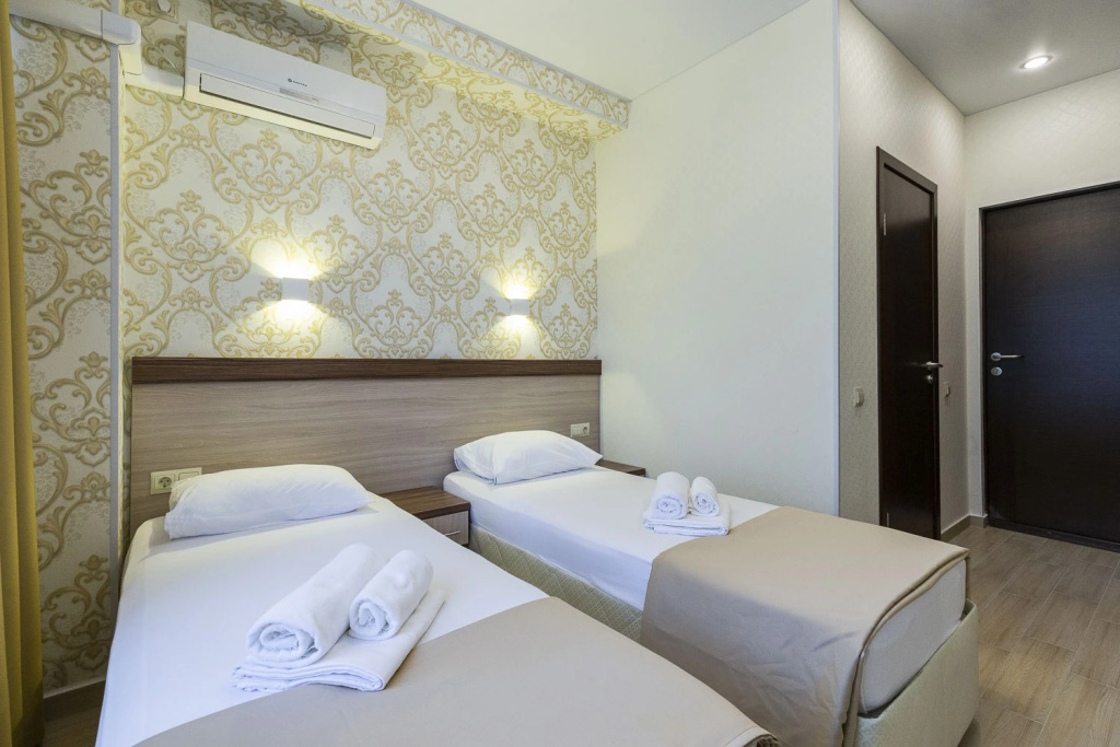 Comfort Double room (full double bed)