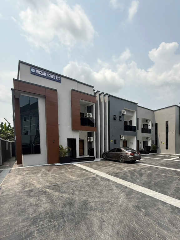 Muzah Homes Hotel