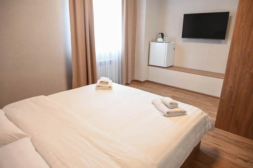 Economy Double room (full double bed)