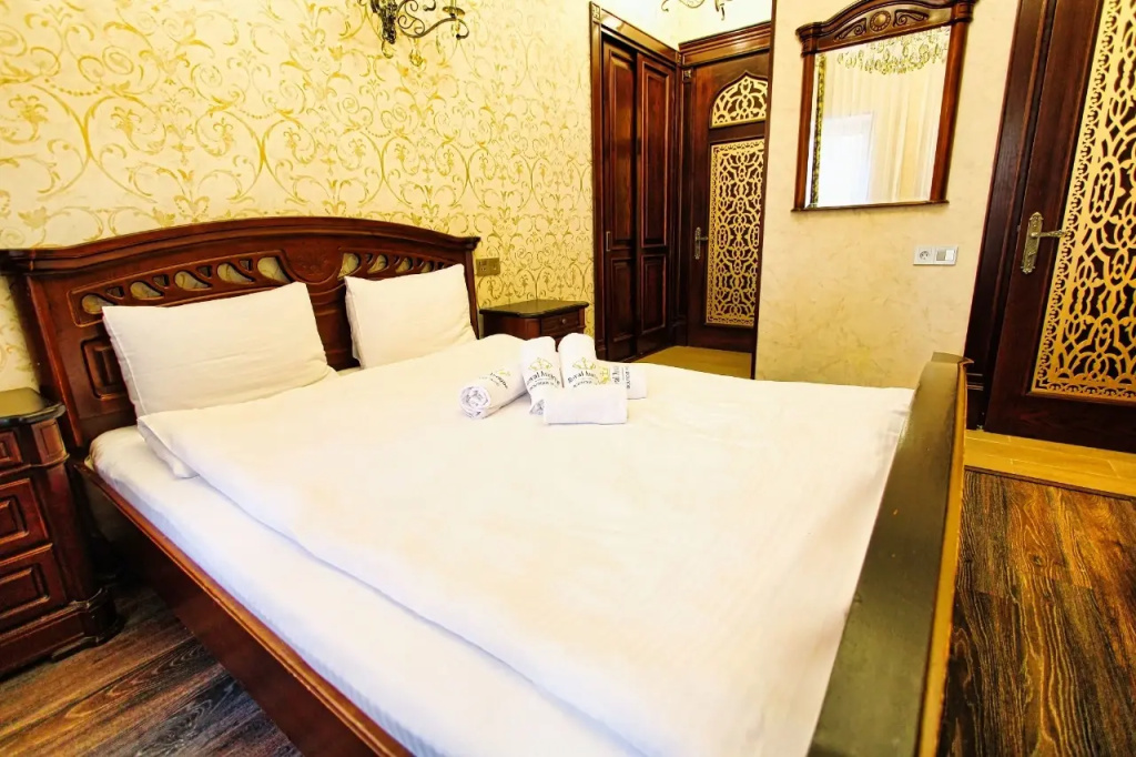 Royal Historical Boutique Hotel — фото