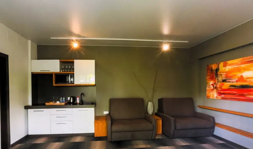 2 Bedrooms No. 16 Apartment