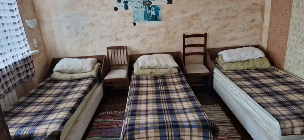 Шестиместный номер Economy в В городе N