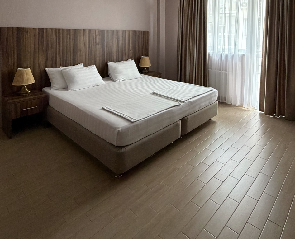 Double Junior Suite with balcony (full double bed)