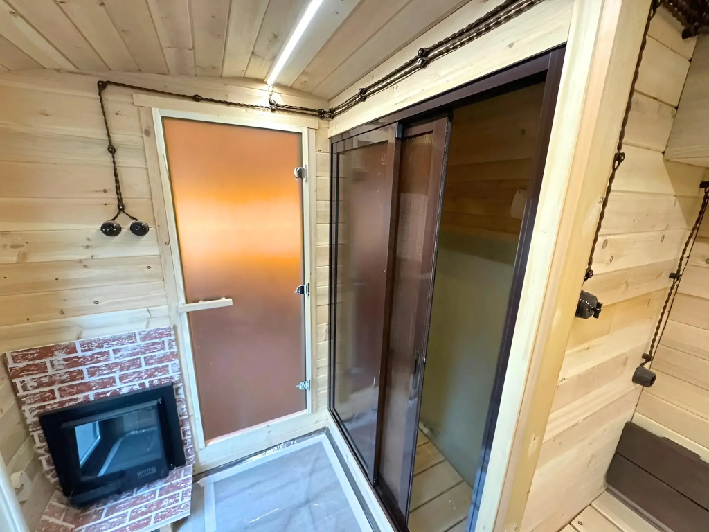 Двухместный коттедж двуспальная кровать в Rai Village