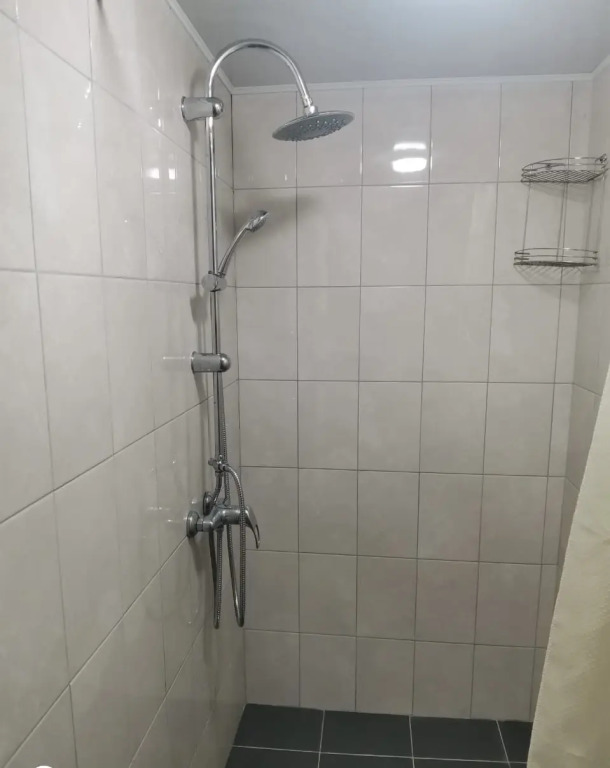 Двухместный коттедж с видом на озеро двуспальная кровать в Фортуна