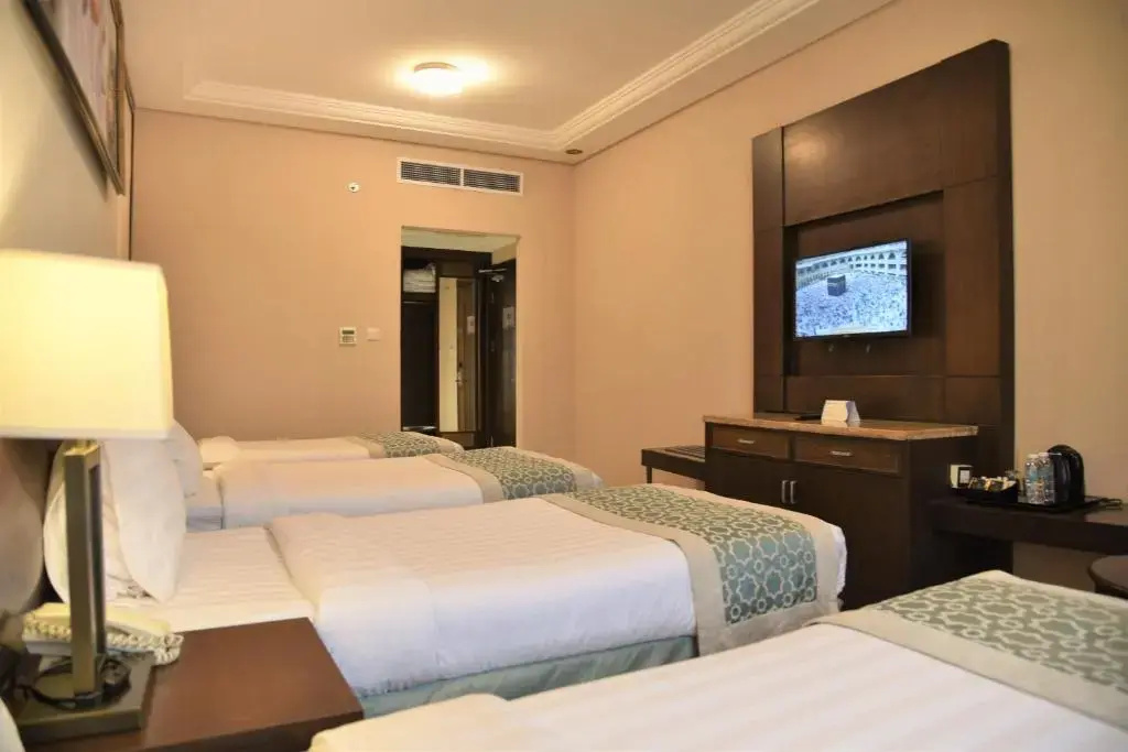 2 Bedrooms Standard Family room