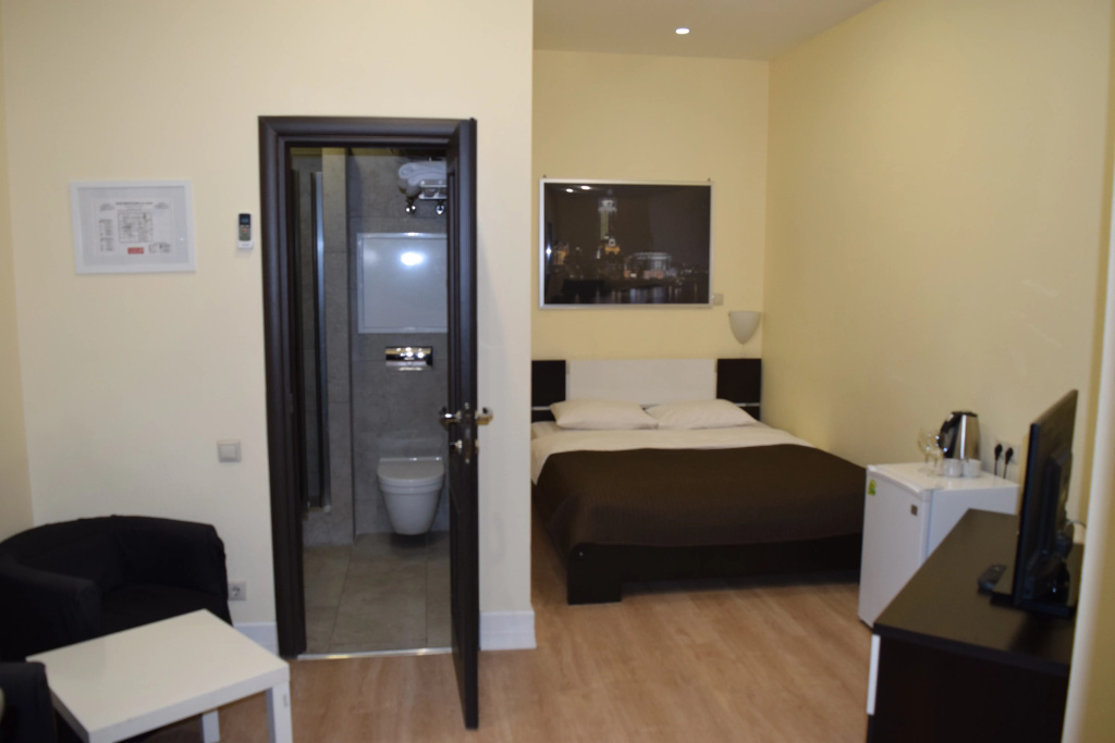Standard No Window Double room (full double bed)