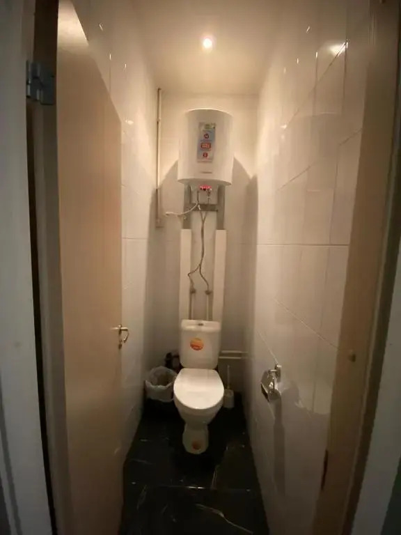 Шестиместный коттедж с 4 комнатами с красивым видом из окна в Нептун-2