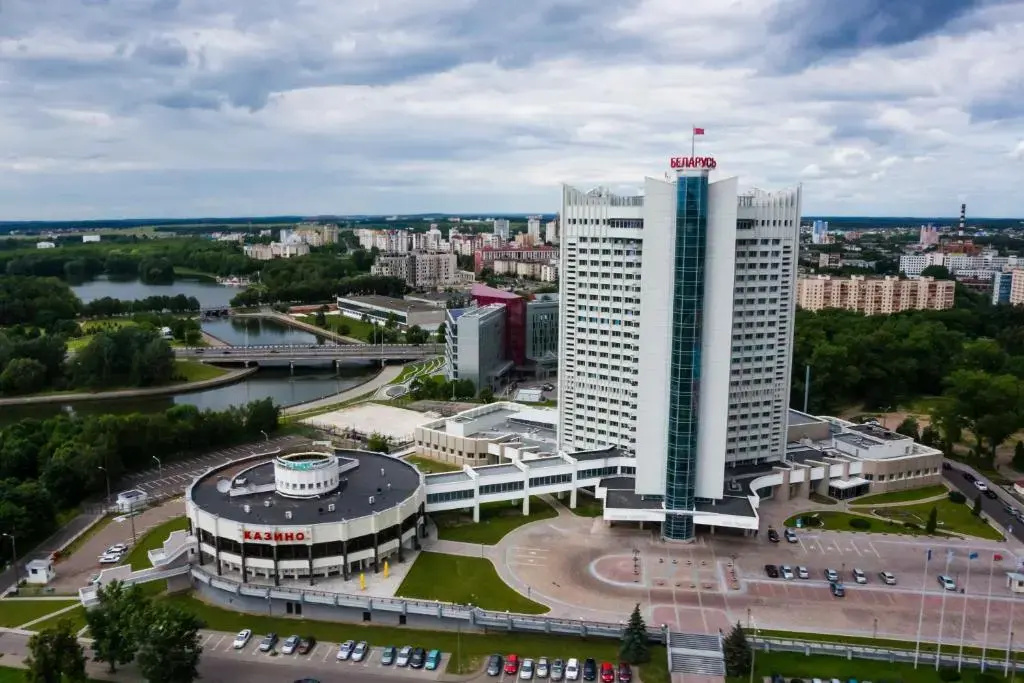 Отель Беларусь — фото