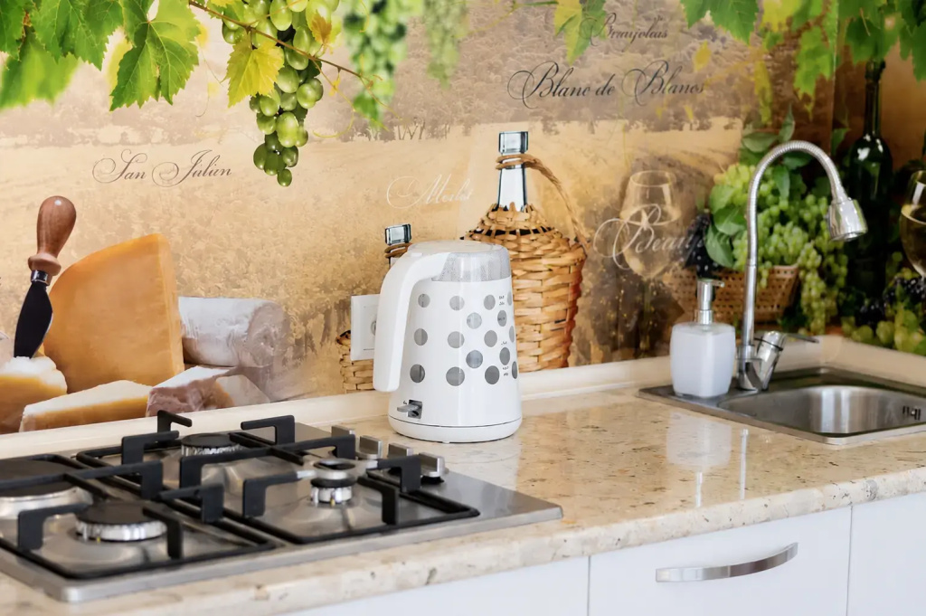 Квартира Spacious 3-Room Apartment Near the Black Sea — фото