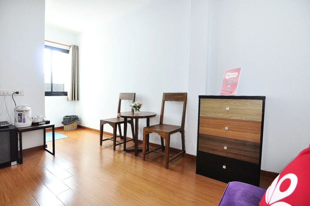 ZEN Rooms Suthisan Hotel - Général