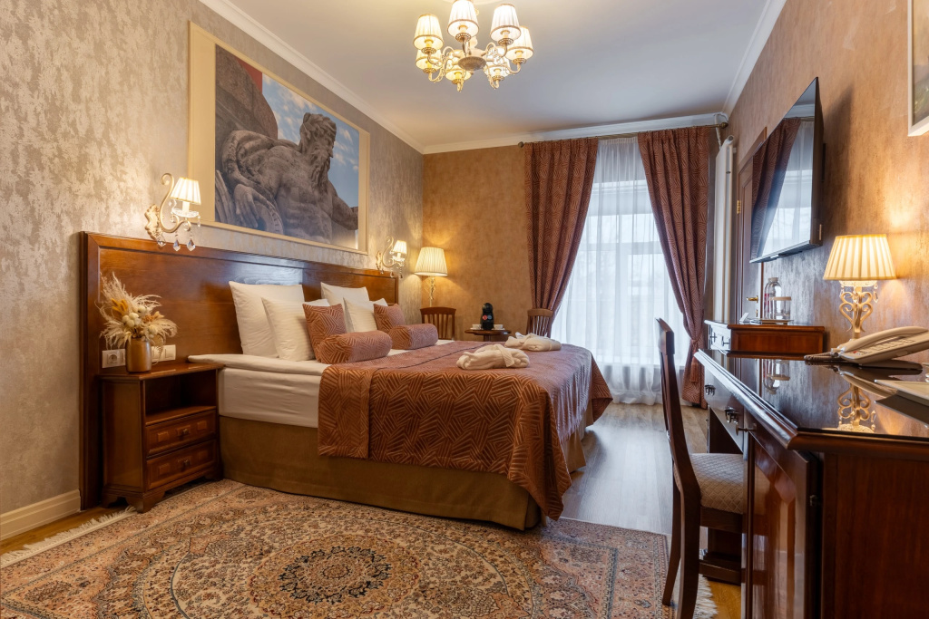 Petr Hotel Room Type - Superior Admiralty View Double room full double bed