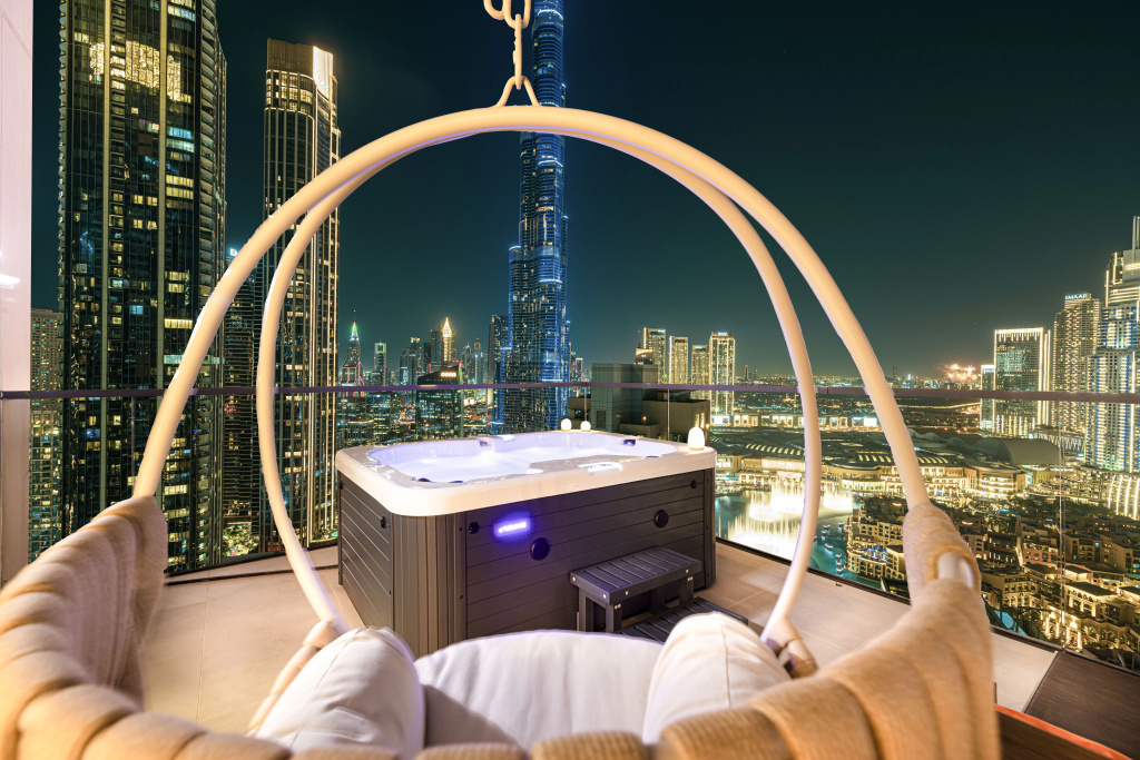 Апартаменты Private Terrace with Hot Tub Burj and Fountain View 2BR — фото