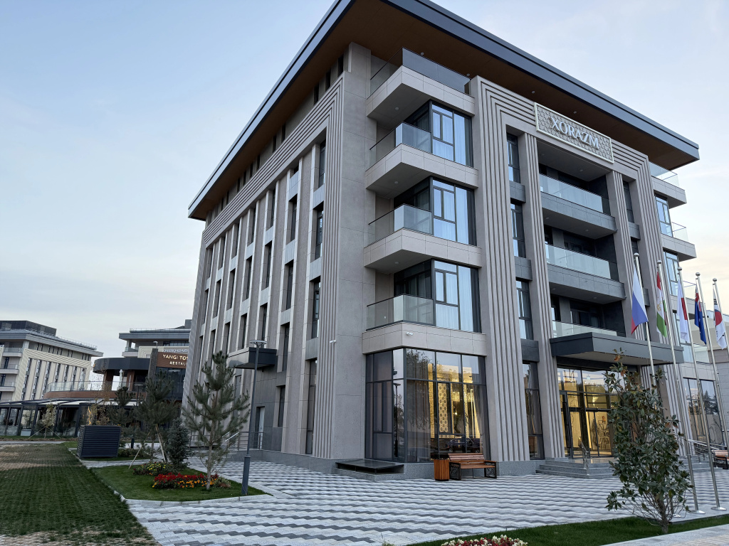 Отель Khorezm Hotel New Uzbekistan в Ташкенте