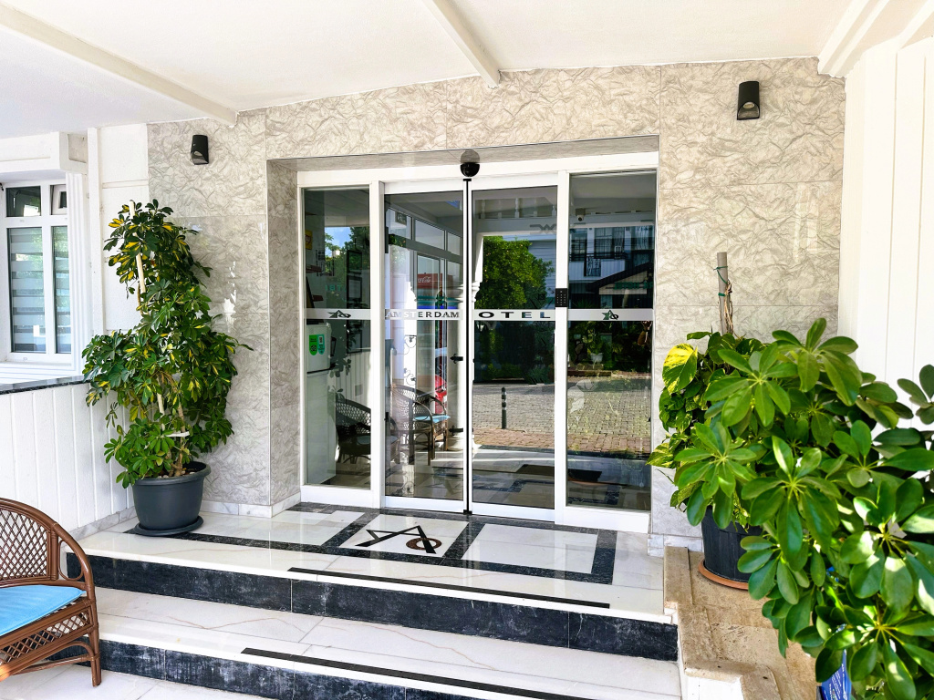 Hotel photo 2