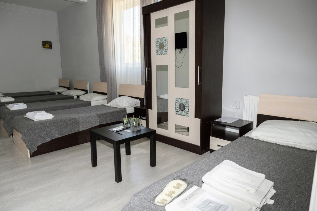 Comfort Quintuple House