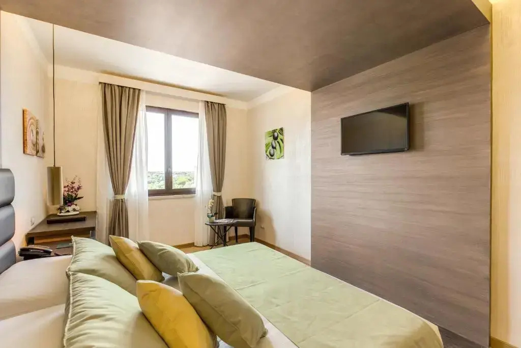 Classic Double room (full double bed)