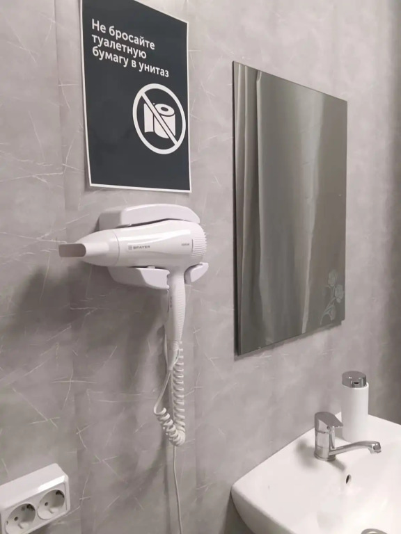 Кровать в общем номере в Travel Inn