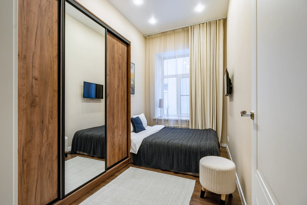 Апартаменты Sergeew Apartments 2-х комнатный апартамент у Английской набережной — фото