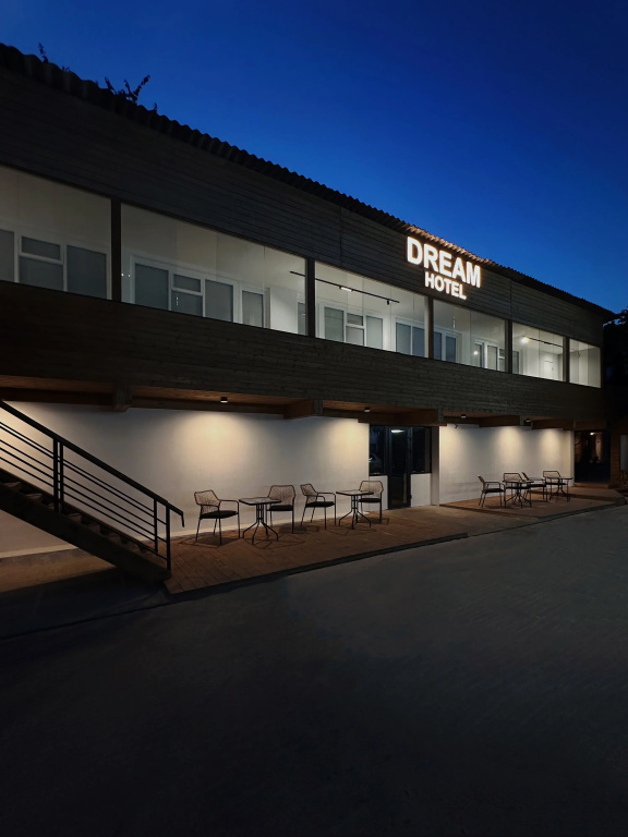 Меблированные комнаты Dream Hotel — фото