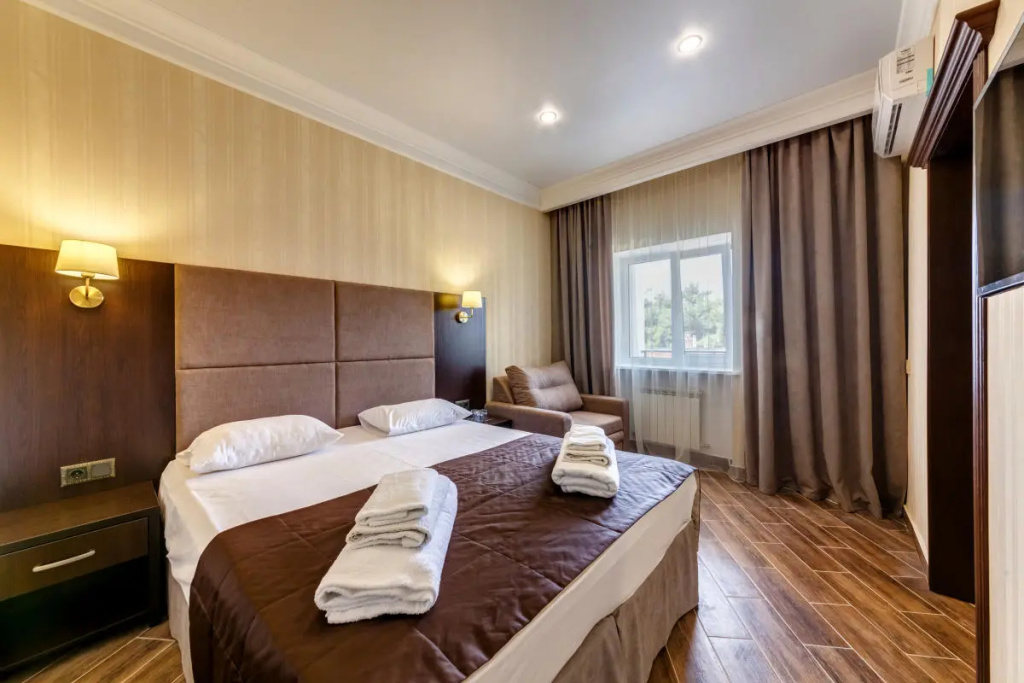Azariya Hotel Room Type - Triple Junior Suite