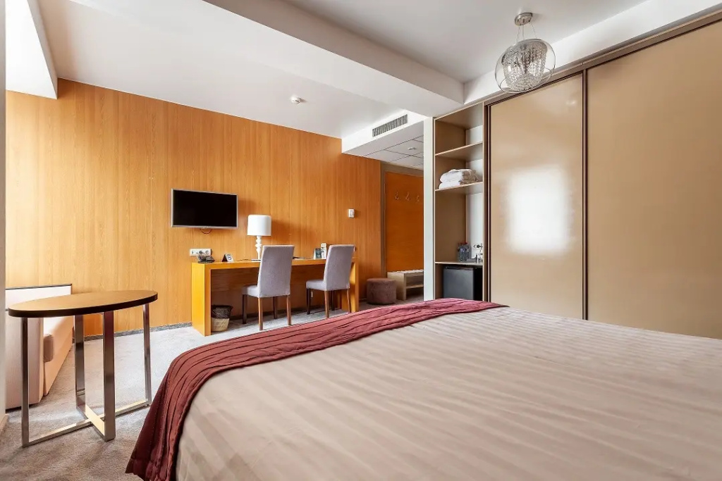 Undersun Kalipso Guest House Room Type - Double Junior Suite full double bed