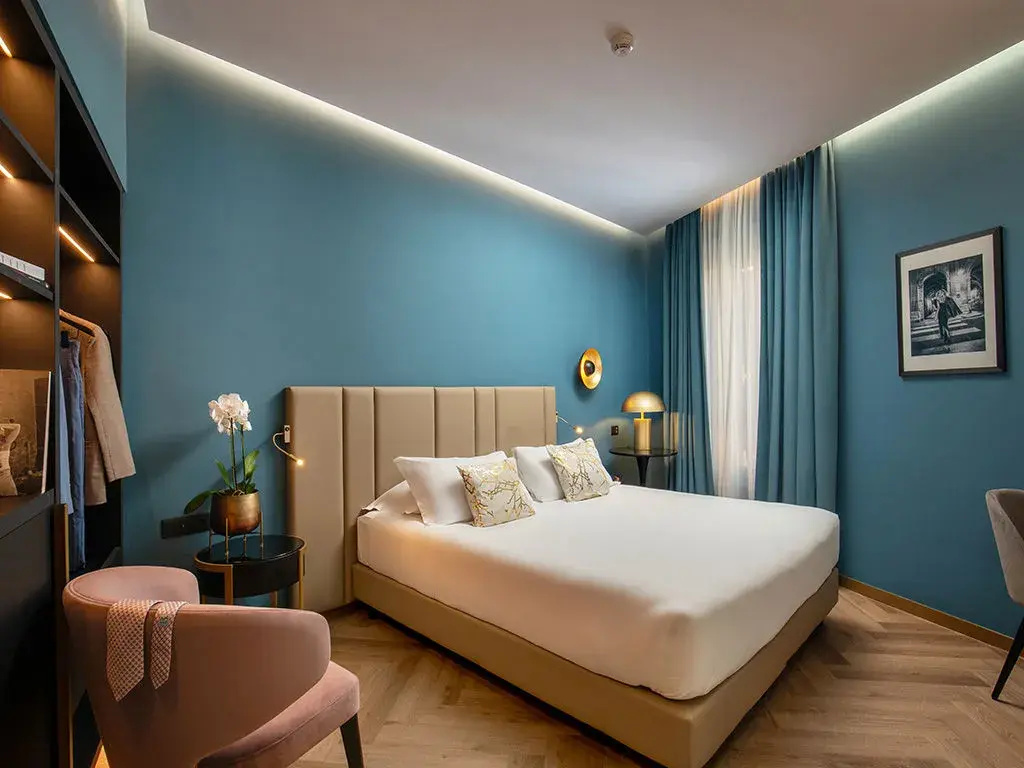 Classic Double room (full double bed)