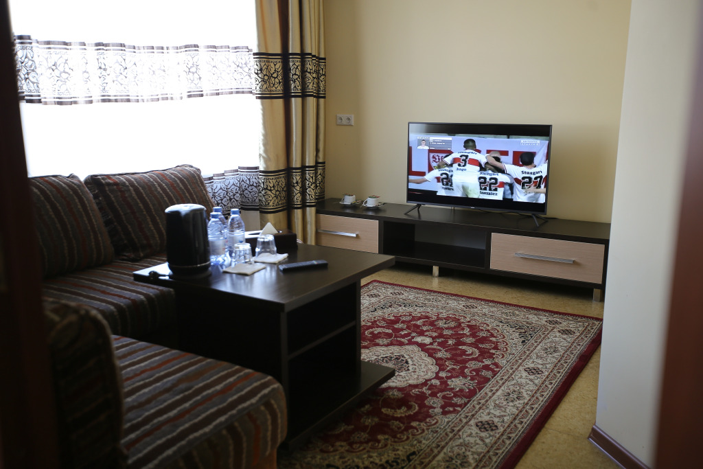 Трёхместный люкс в Altai Business Hotel