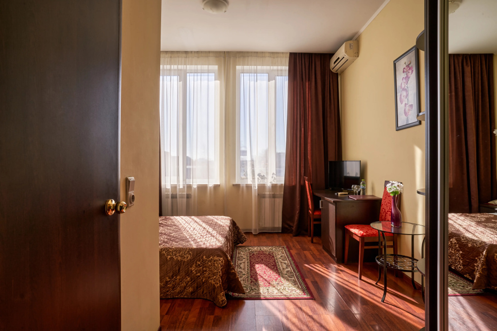 Standard Double room (full double bed)