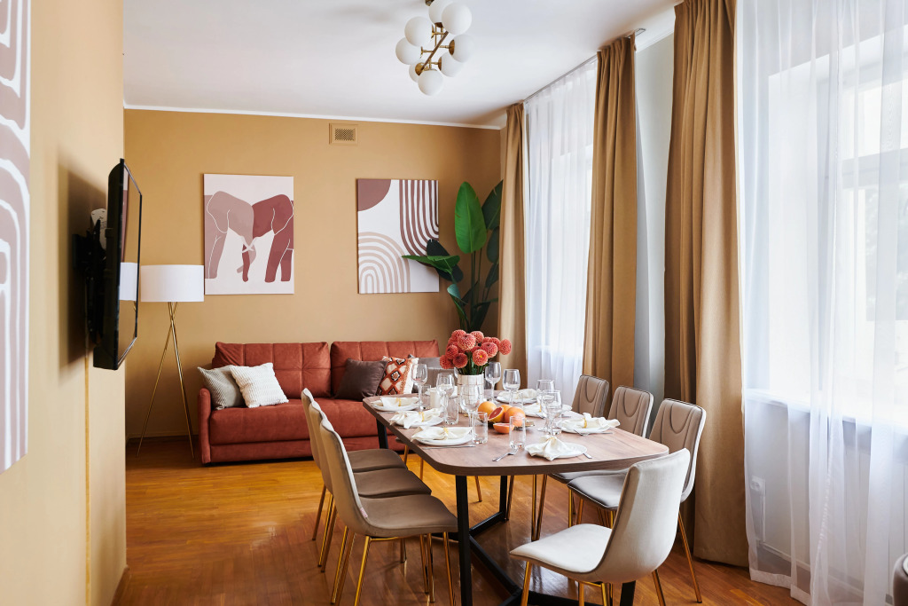 Квартира GM Apartments Двухуровневая с мансардой у Патриарших Прудов