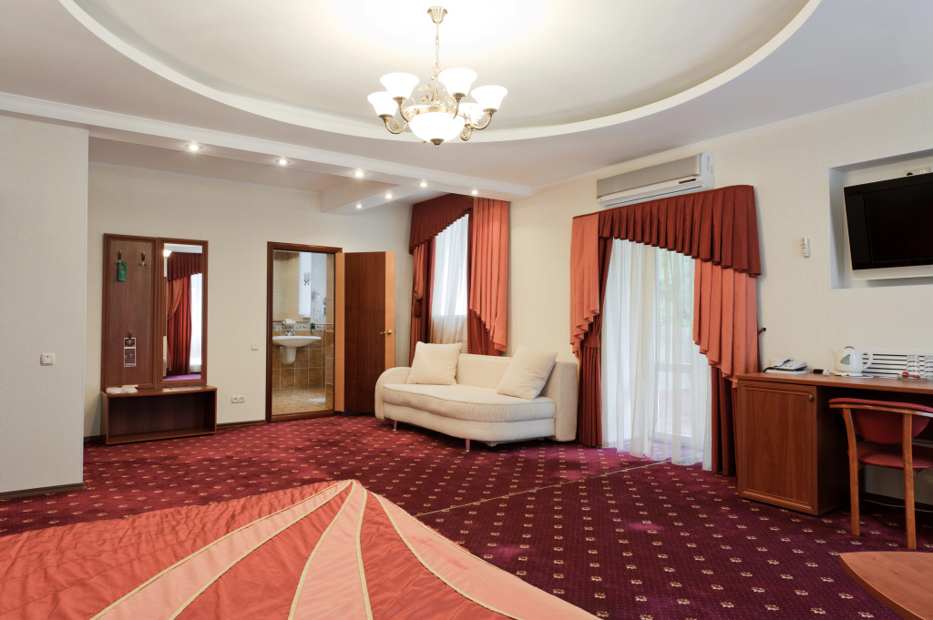 Amaks Park Hotel Room Type - Double Studio with balcony full double bed