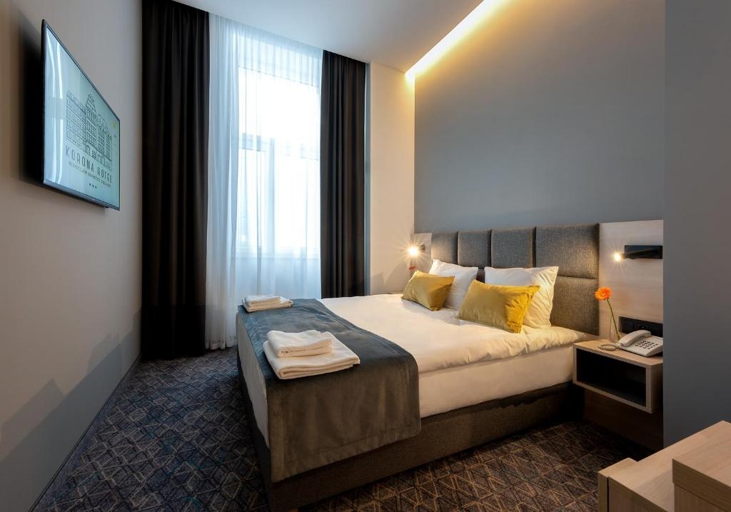 Standard Double room (full double bed)