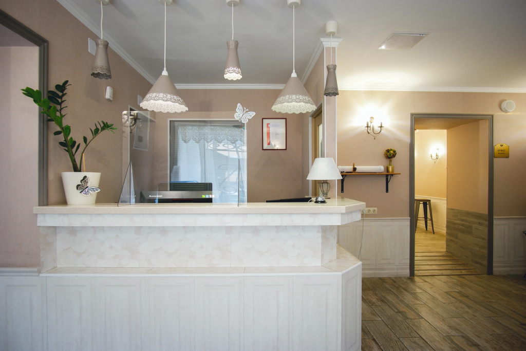 Lobby & Reception