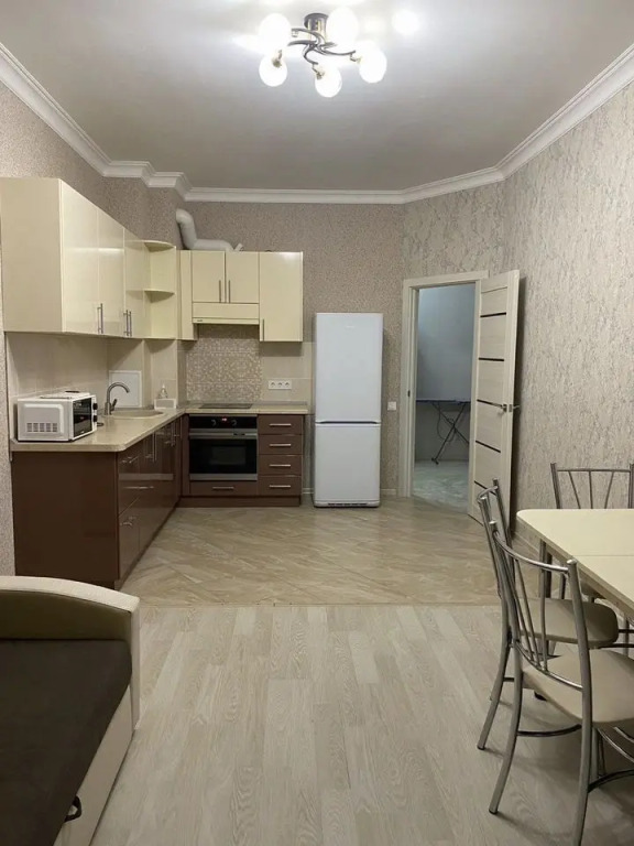 Квартира элитном жилом комплексе на берегу озера - фото 7