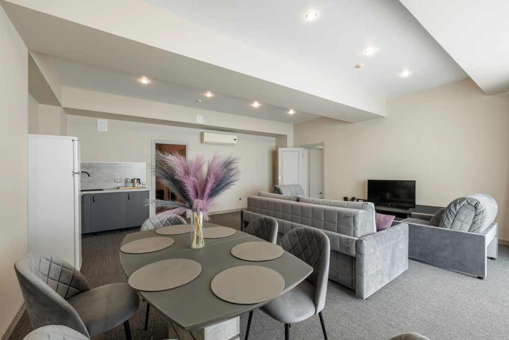 Sanremo Hotel Room Type - 3 Rooms Luxury Quadruple Apartment with balcony and with sea view