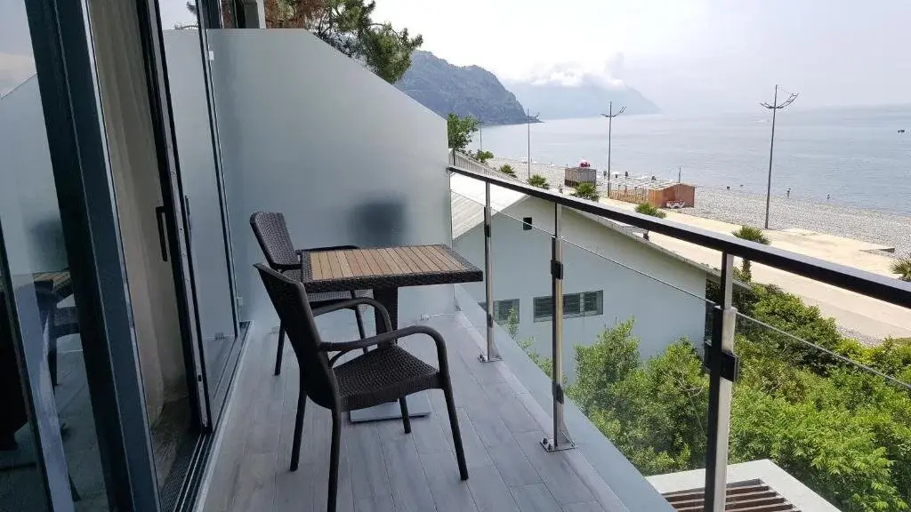 Balcony & Terrace