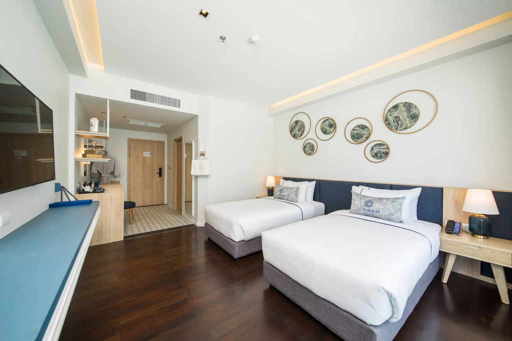 Deluxe Double room with city view (twin beds)