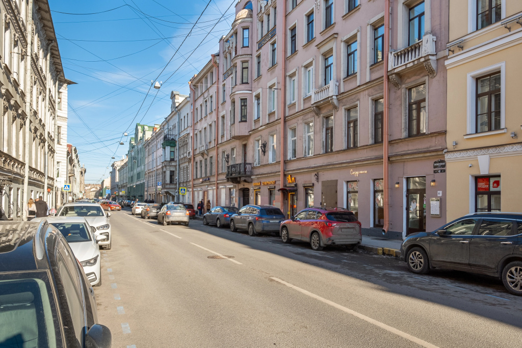 Квартира Тихая студия в центре — фото