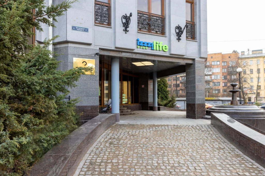 Отель Комплекс апартаментов "izzzi life vibe" в Санкт-Петербурге