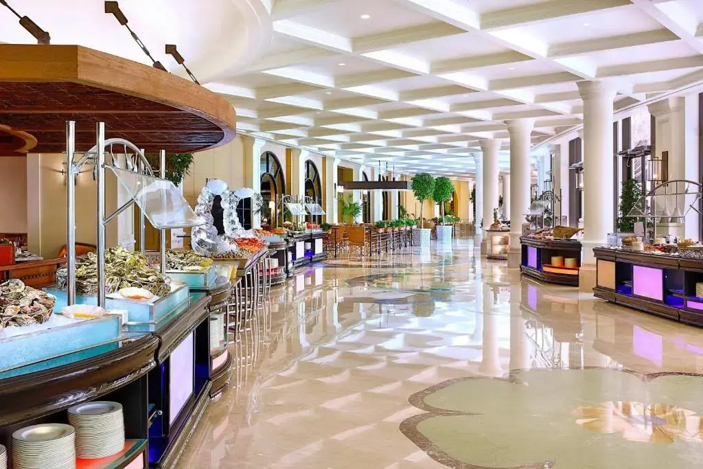 Отель The Ritz-Carlton Abu Dhabi, Grand Canal — фото