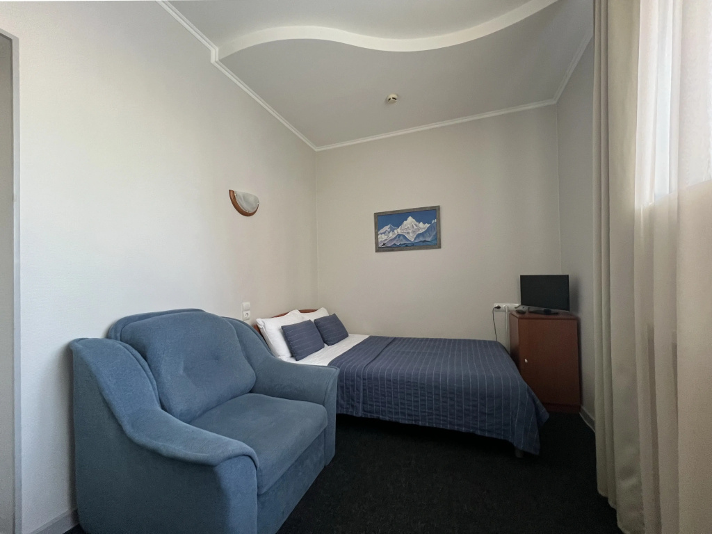 Standard Single room with courtyard view