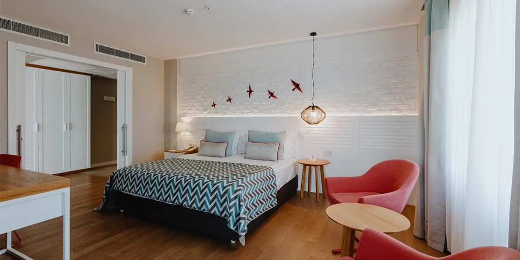 Akra Kemer image Room