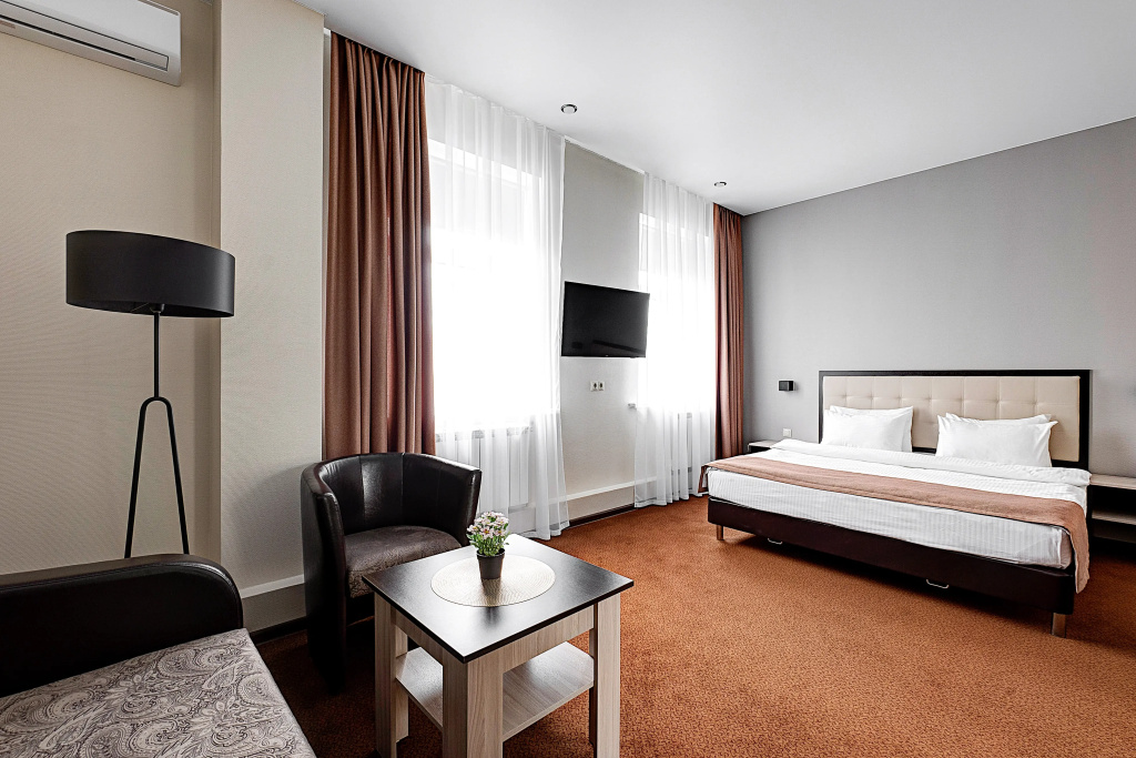 Deluxe with Sofa bed Double room (full double bed)