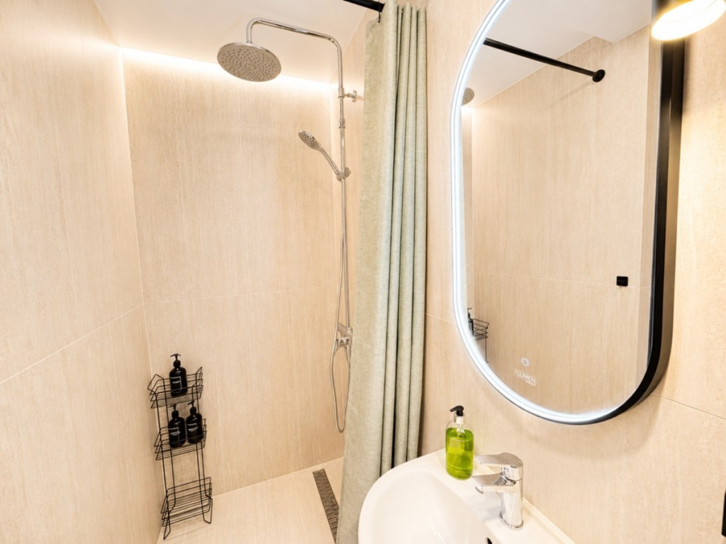 Отель Апартаменты Sun City в центре Сочи 2 в Сочи