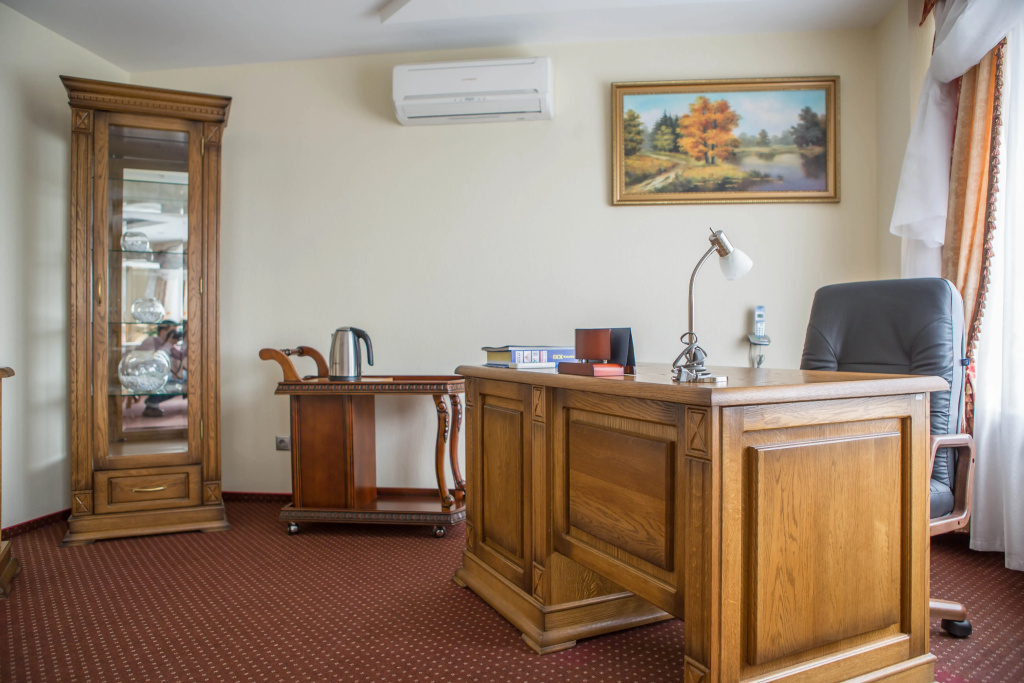 3 rooms Double Suite (full double bed)