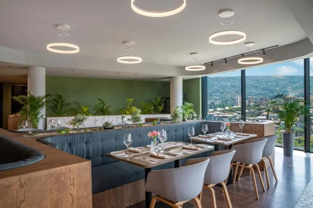 Golden Tulip Design Tbilisi, Тбілісі, Грузія мініатюра 15
