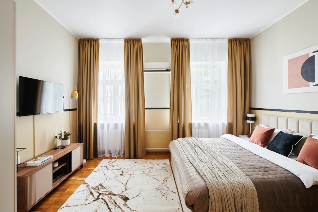 Квартира GM Apartments Двухуровневая с мансардой у Патриарших Прудов